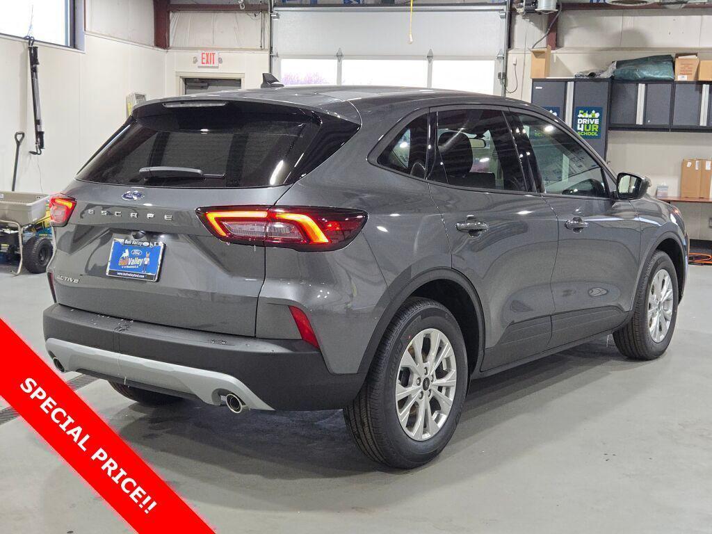 new 2025 Ford Escape car, priced at $25,595