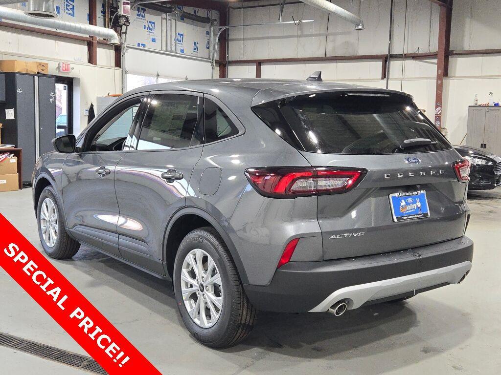 new 2025 Ford Escape car, priced at $25,868