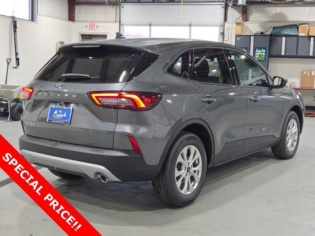 new 2025 Ford Escape car, priced at $25,868