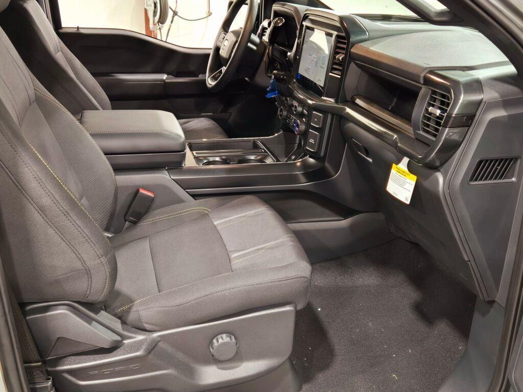 new 2025 Ford F-150 car, priced at $50,201