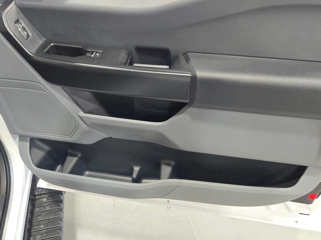 new 2025 Ford F-150 car, priced at $45,655