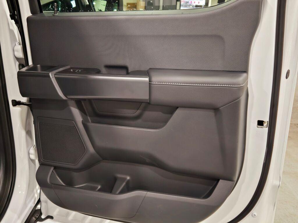 new 2025 Ford F-150 car, priced at $50,292
