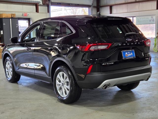 new 2025 Ford Escape car, priced at $30,495