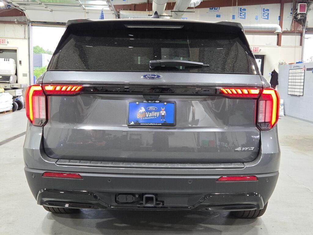 new 2025 Ford Explorer car, priced at $50,088