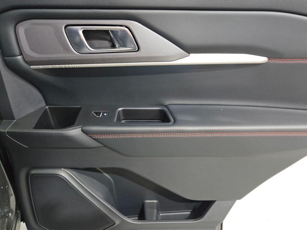 new 2025 Ford Explorer car, priced at $50,088