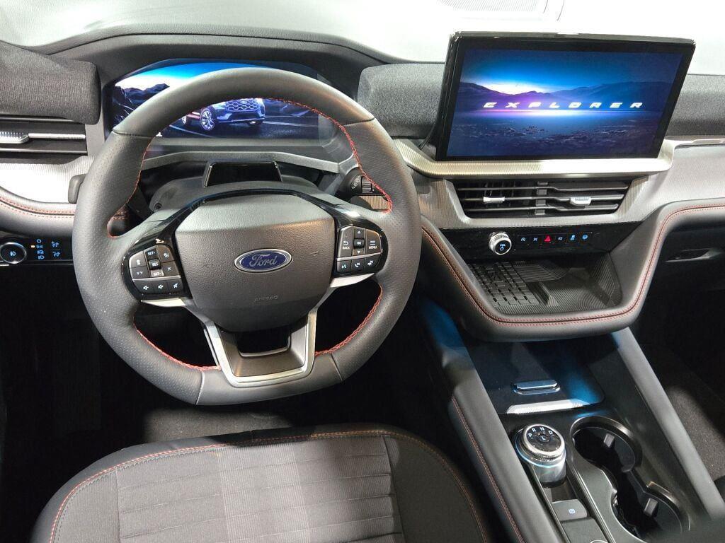 new 2025 Ford Explorer car, priced at $50,088