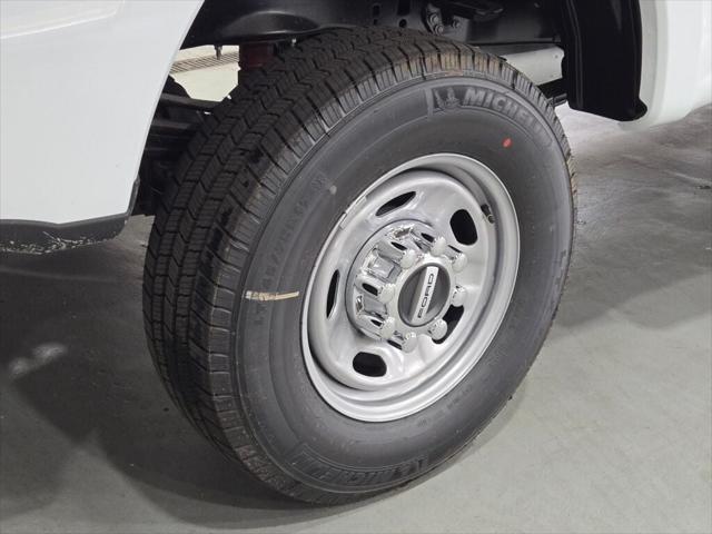 new 2025 Ford F-350 car, priced at $54,915