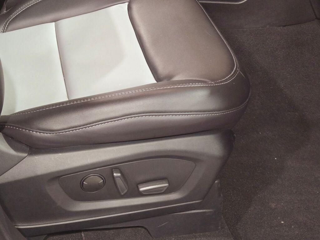 used 2023 Ford Explorer car, priced at $37,222
