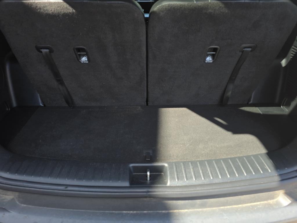 used 2022 Kia Sorento car, priced at $27,100