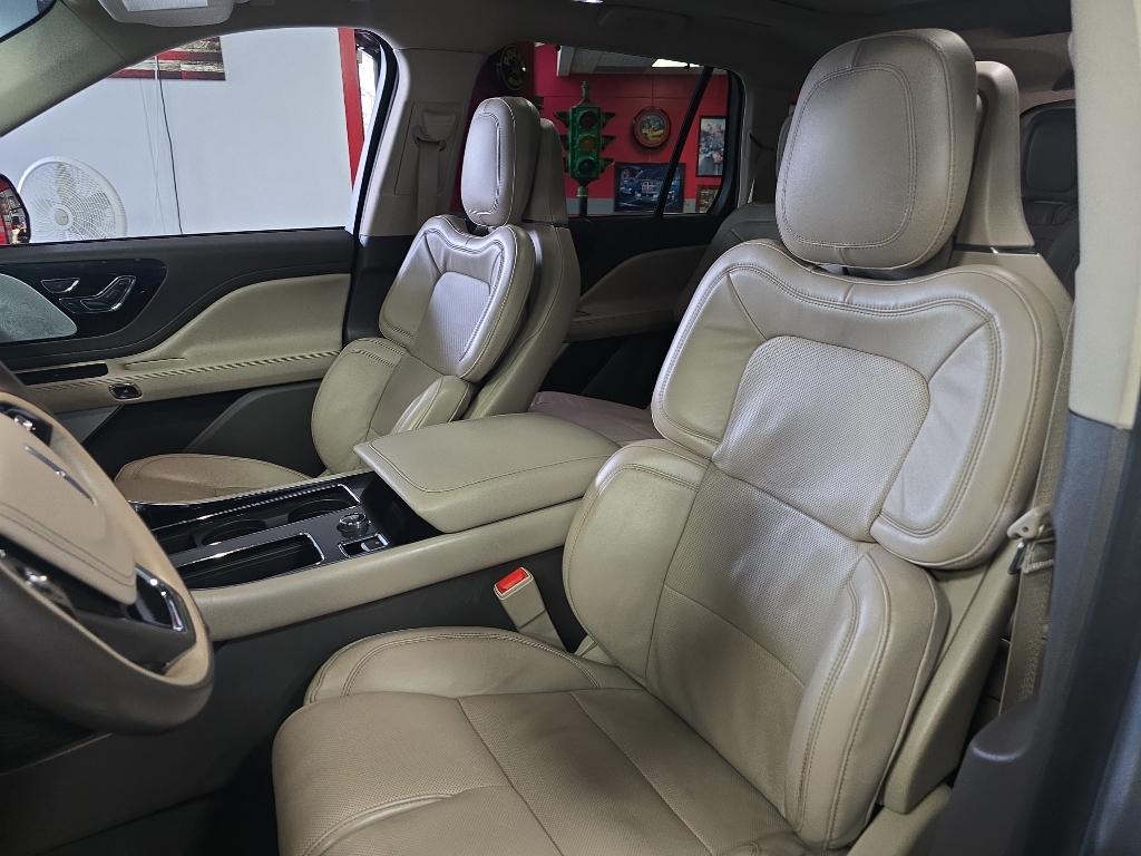used 2021 Lincoln Aviator car, priced at $40,425