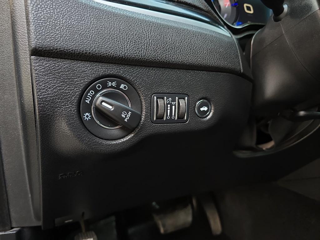 used 2023 Chrysler 300 car, priced at $25,995