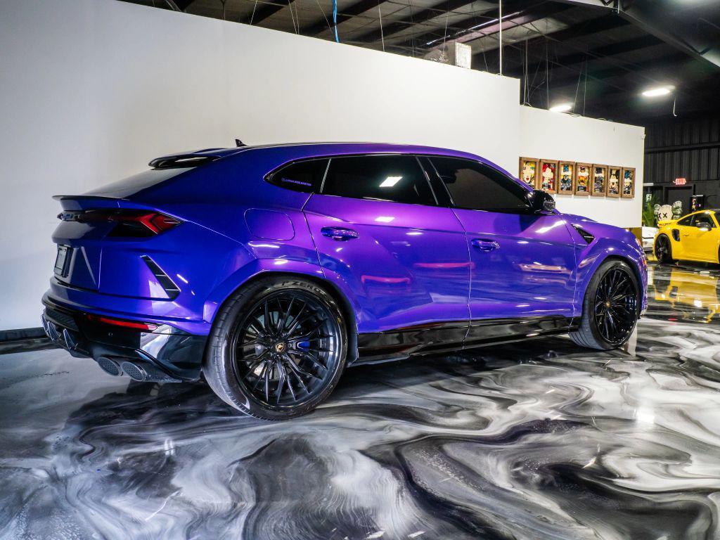 used 2021 Lamborghini Urus car, priced at $199,991