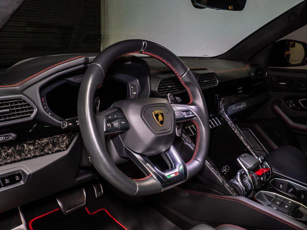 used 2021 Lamborghini Urus car, priced at $199,991