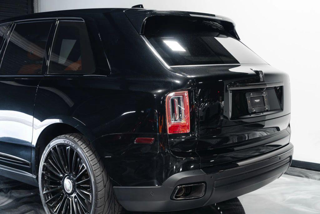 used 2022 Rolls-Royce Cullinan car, priced at $334,991