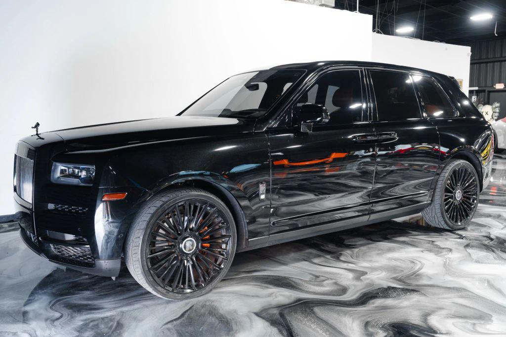 used 2022 Rolls-Royce Cullinan car, priced at $334,991