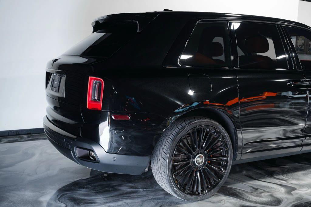 used 2022 Rolls-Royce Cullinan car, priced at $334,991