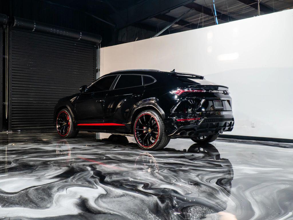 used 2020 Lamborghini Urus car, priced at $184,991