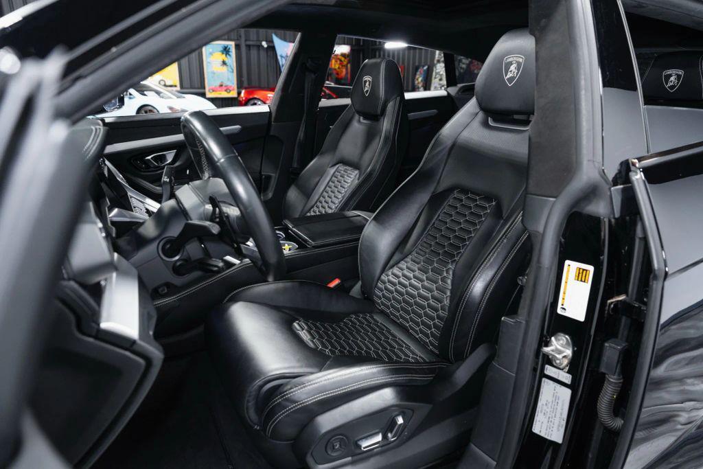used 2019 Lamborghini Urus car, priced at $154,991