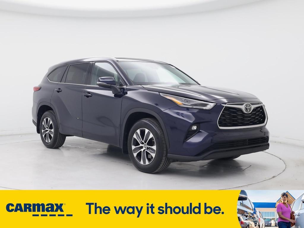 used 2022 Toyota Highlander car, priced at $41,998