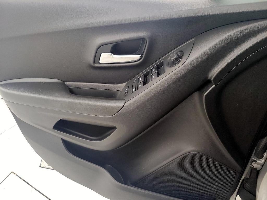 used 2021 Chevrolet Trax car, priced at $18,998