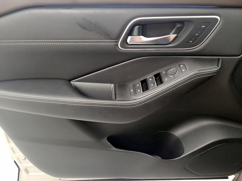 used 2022 Nissan Rogue car, priced at $29,998