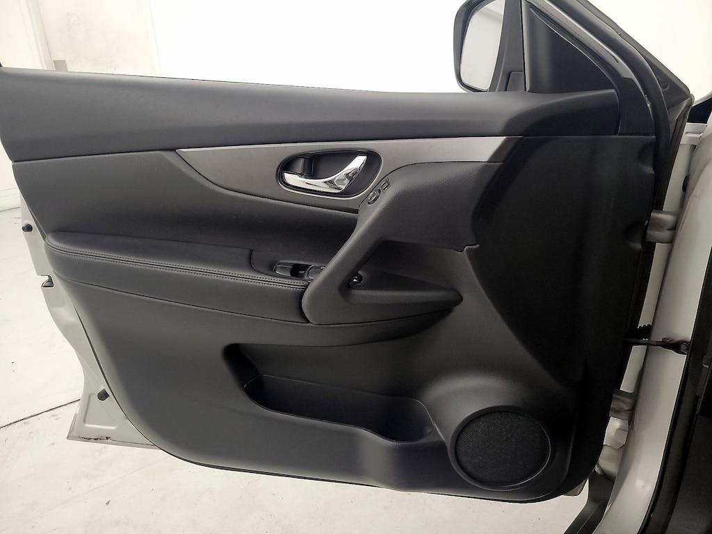 used 2015 Nissan Rogue car, priced at $13,599