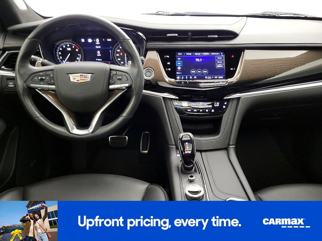 used 2024 Cadillac XT6 car, priced at $45,998