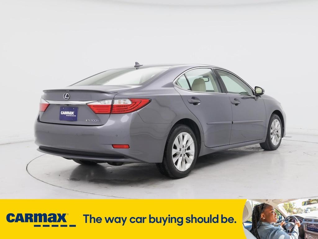 used 2014 Lexus ES 300h car, priced at $15,998