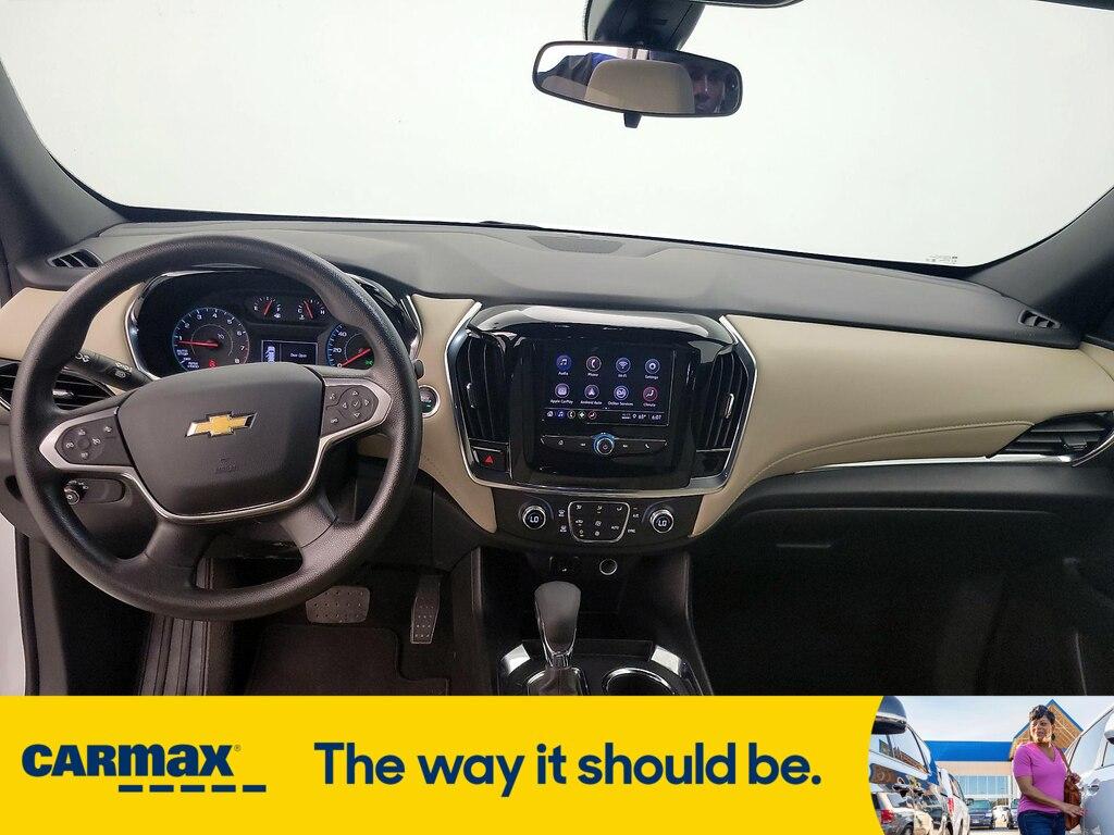 used 2023 Chevrolet Traverse car, priced at $27,998