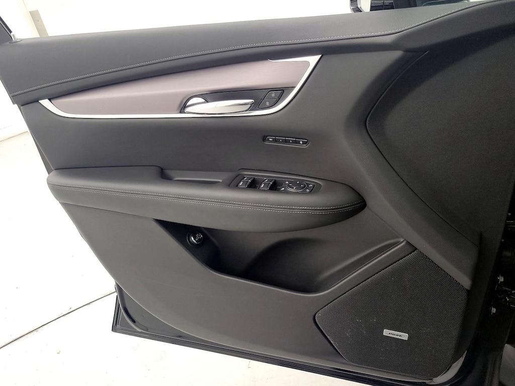 used 2023 Cadillac XT6 car, priced at $38,998