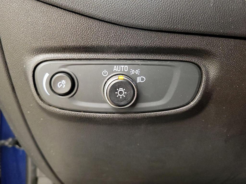 used 2023 Chevrolet Equinox car, priced at $22,998