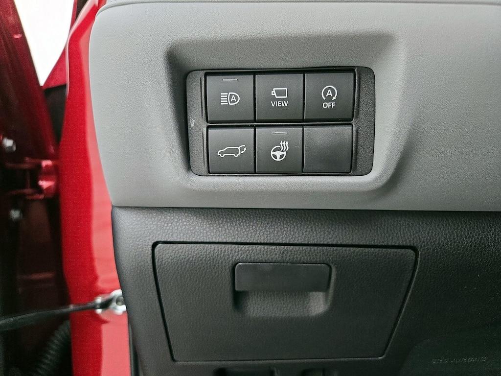 used 2023 Toyota Highlander car, priced at $44,998