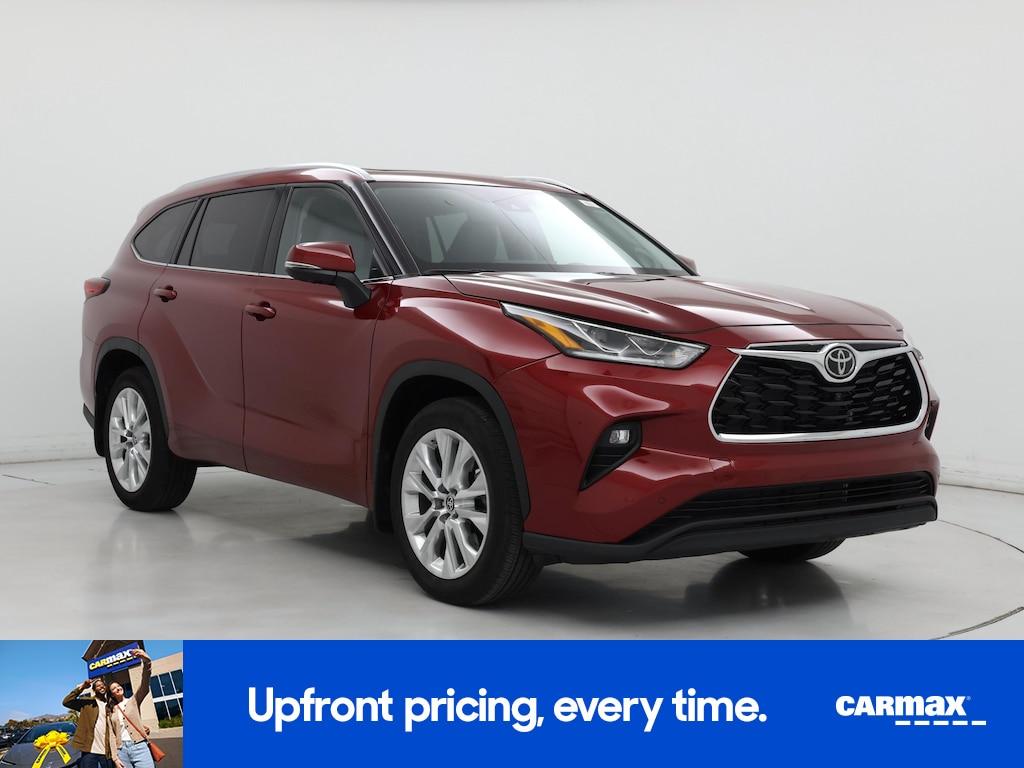 used 2023 Toyota Highlander car, priced at $44,998