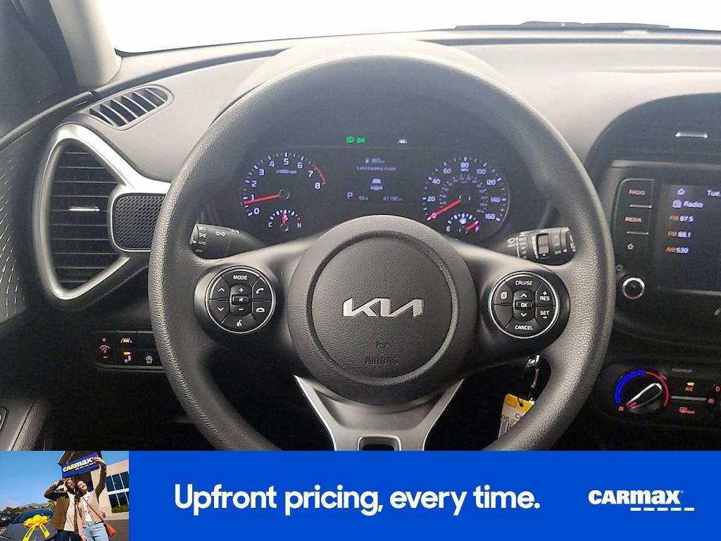 used 2022 Kia Soul car, priced at $17,998