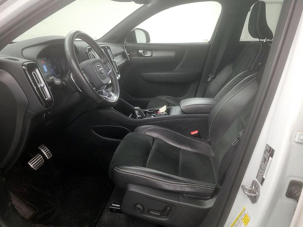 used 2019 Volvo XC40 car, priced at $27,998