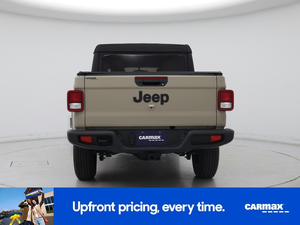 used 2022 Jeep Gladiator car, priced at $32,998