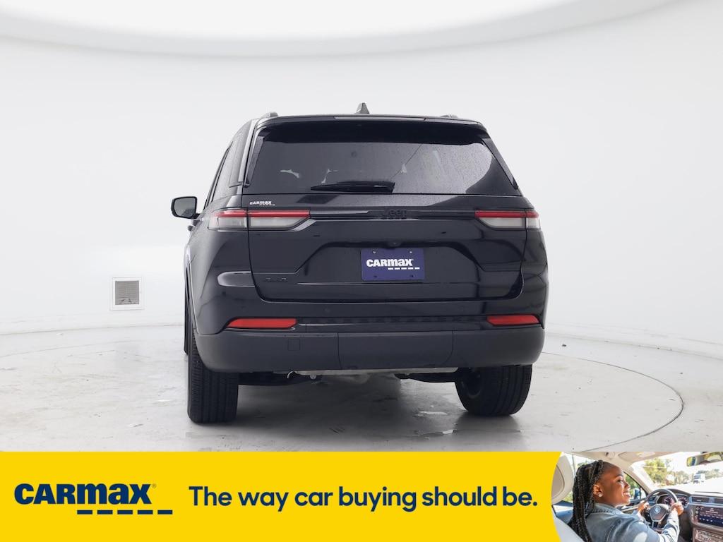 used 2023 Jeep Grand Cherokee car, priced at $38,998