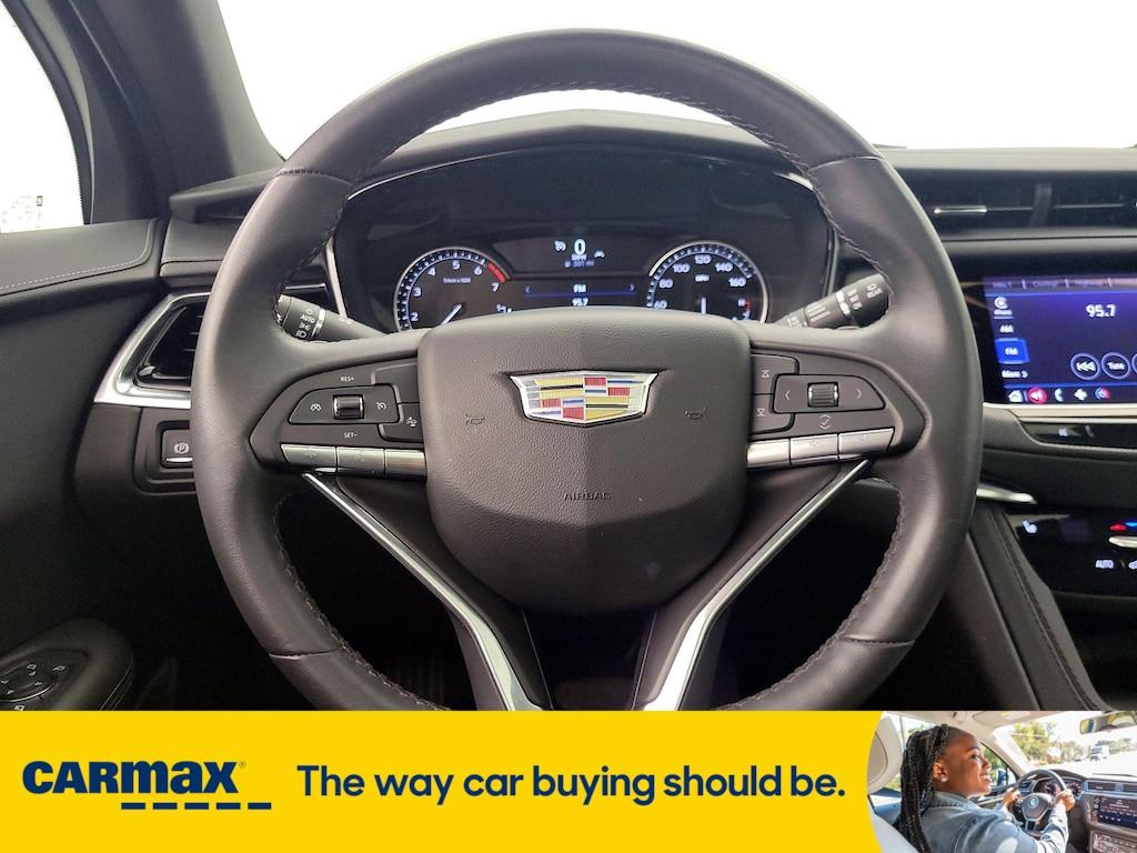 used 2023 Cadillac XT6 car, priced at $39,998