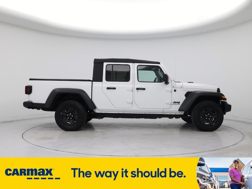 used 2022 Jeep Gladiator car, priced at $30,998