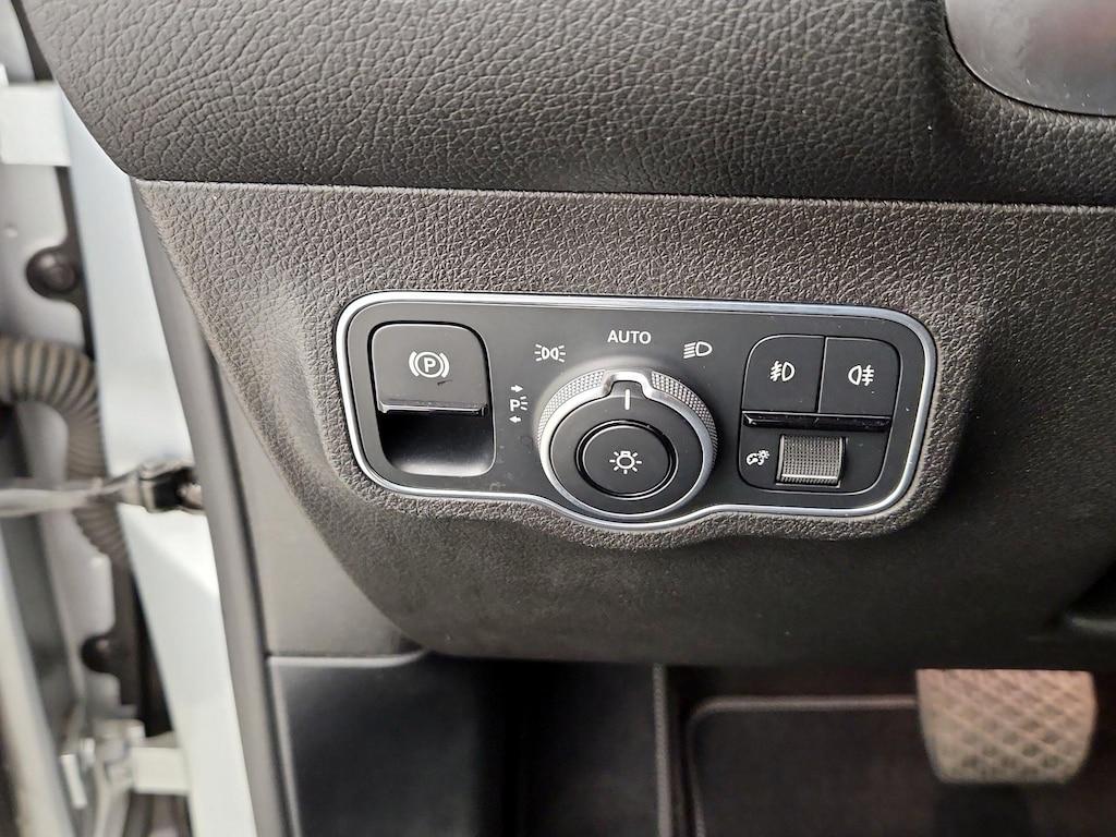 used 2020 Mercedes-Benz GLB 250 car, priced at $25,998