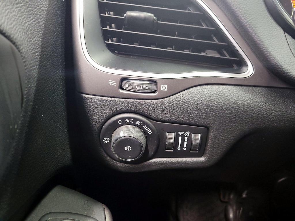 used 2019 Jeep Cherokee car, priced at $18,998