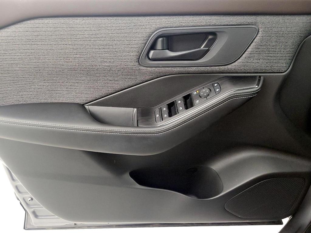 used 2022 Nissan Rogue car, priced at $22,998