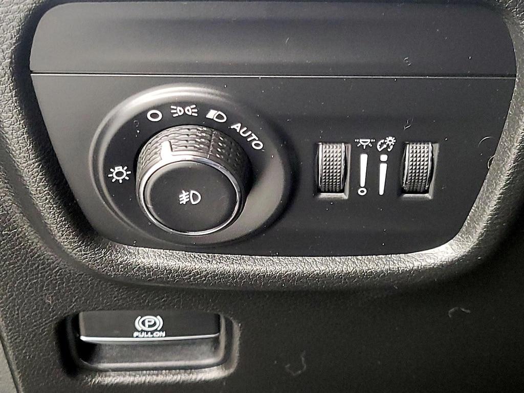 used 2022 Jeep Grand Cherokee car, priced at $38,998