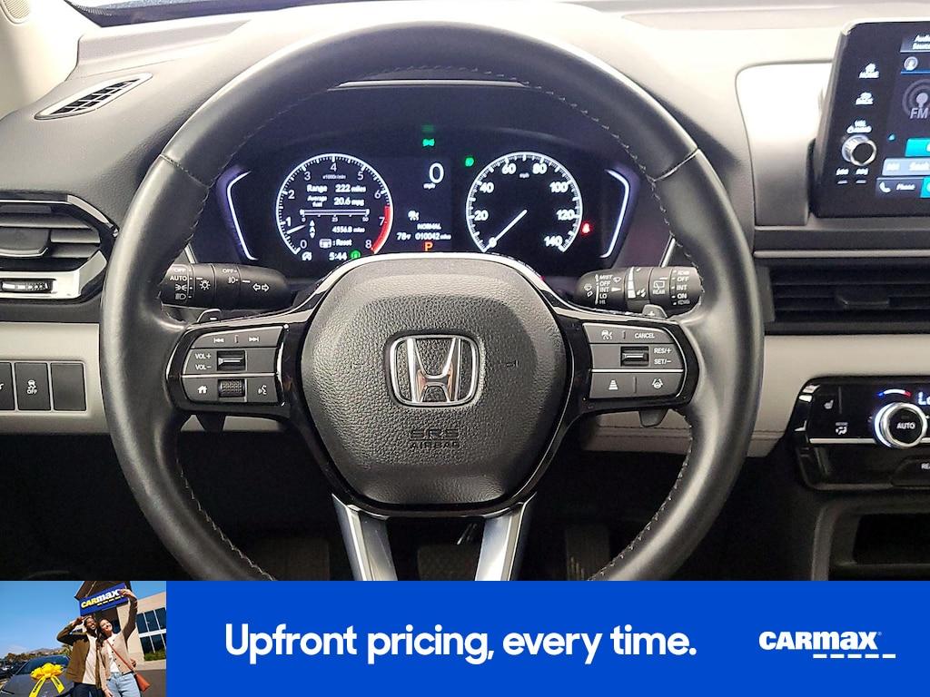 used 2025 Honda Pilot car, priced at $42,998