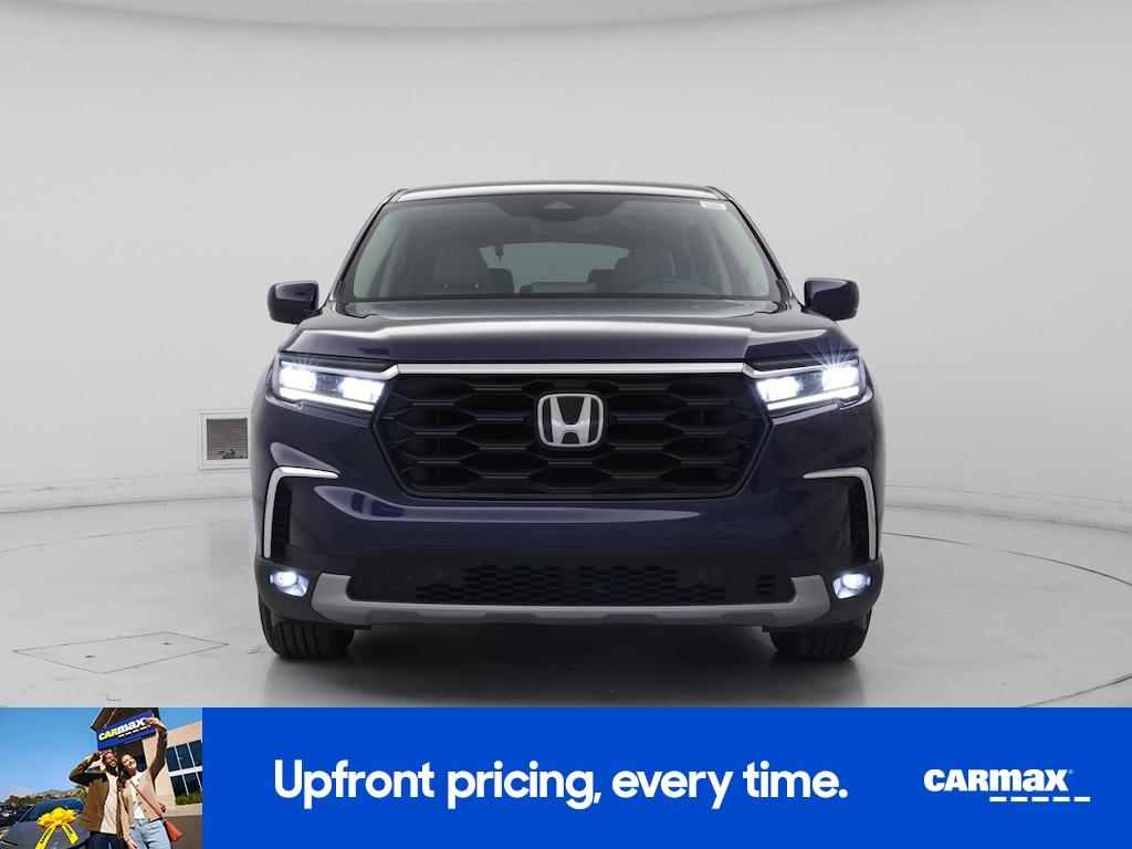 used 2025 Honda Pilot car, priced at $42,998