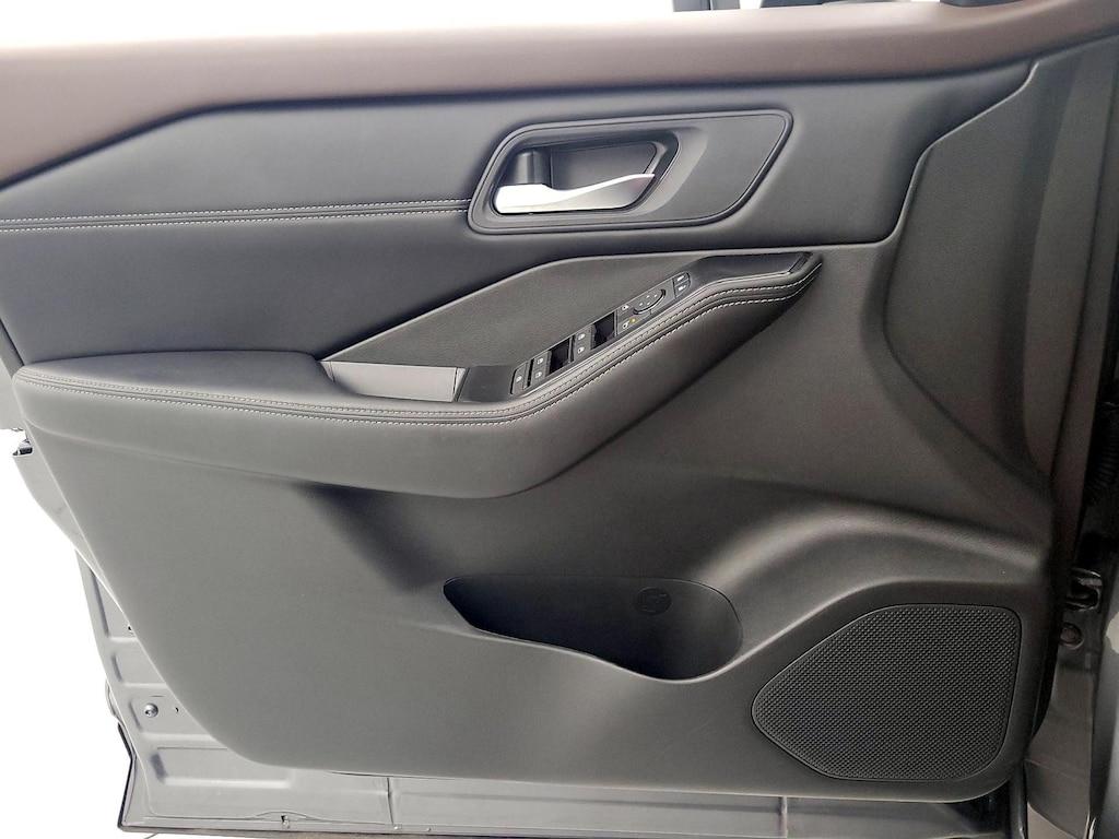 used 2023 Nissan Rogue car, priced at $28,998