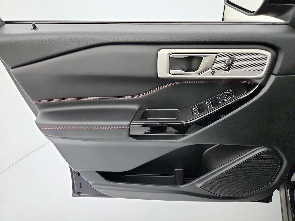 used 2024 Ford Explorer car, priced at $41,998