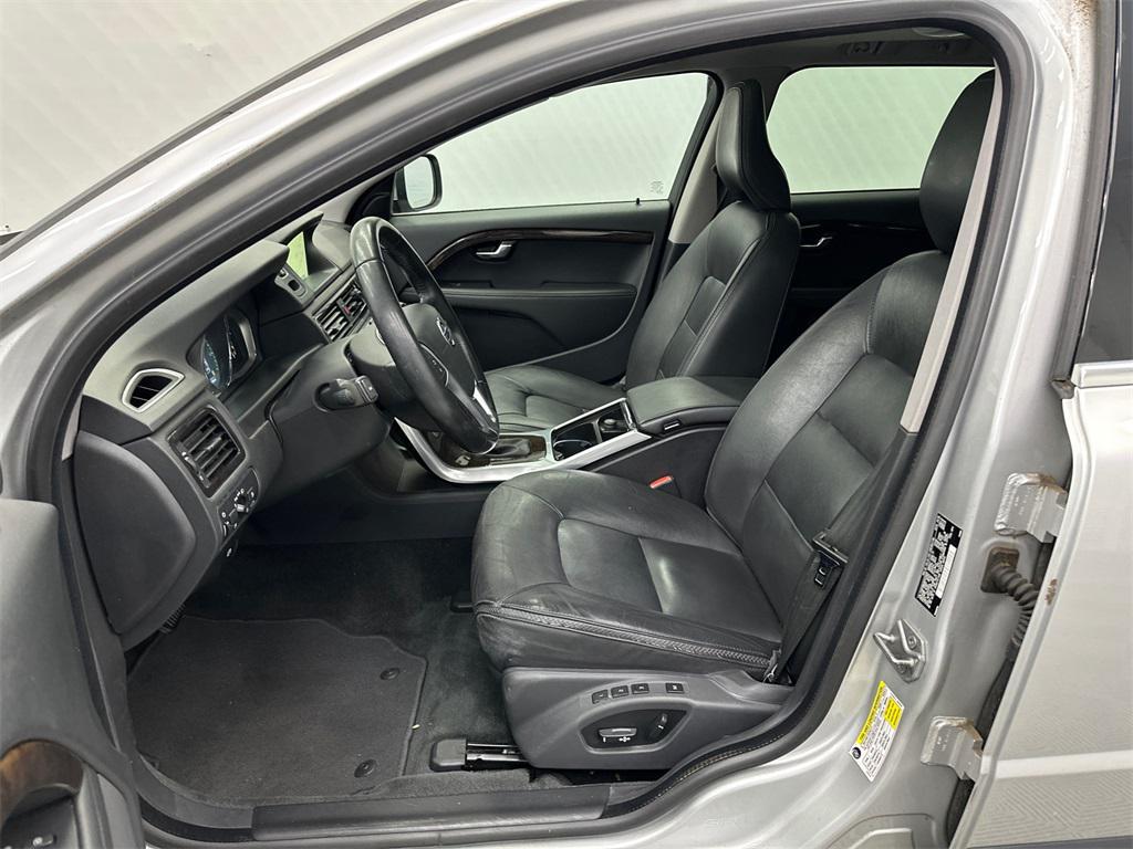 used 2016 Volvo XC70 car, priced at $17,991