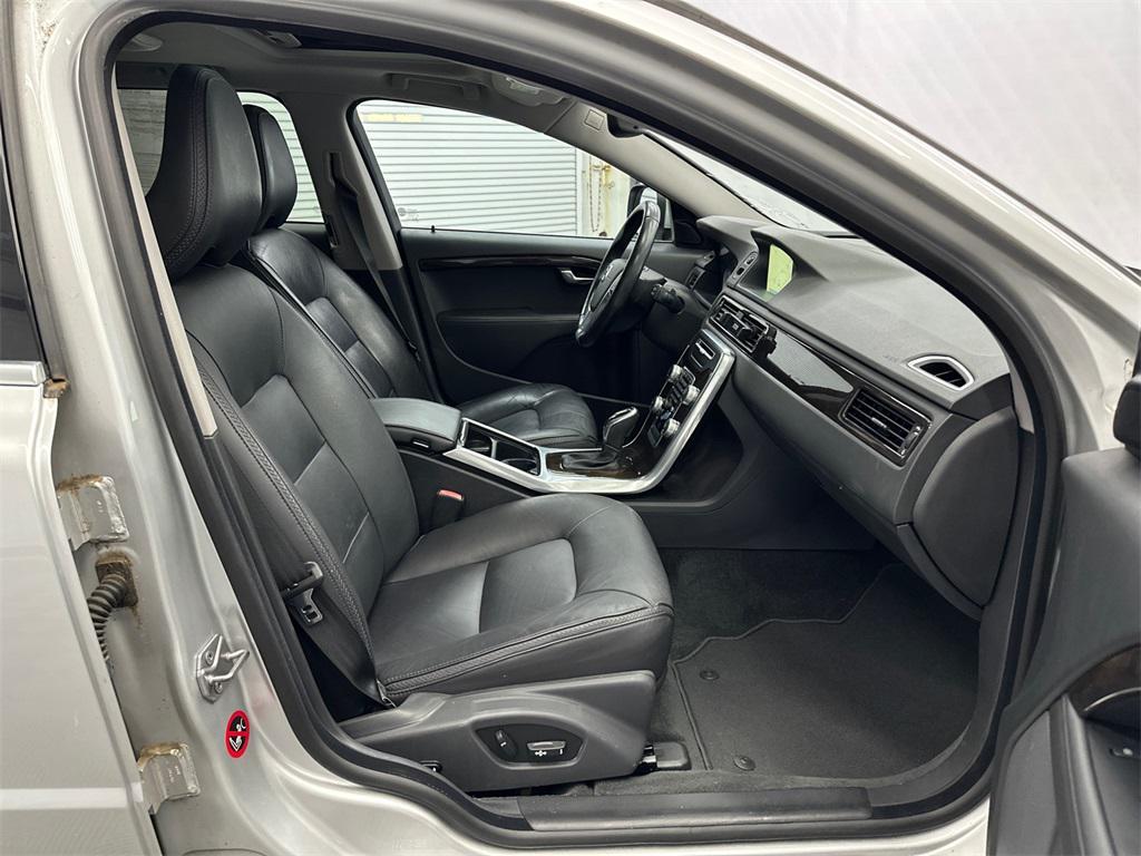 used 2016 Volvo XC70 car, priced at $17,991