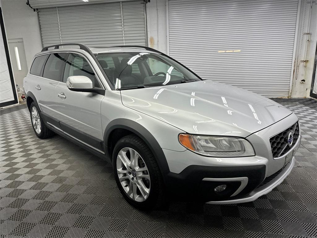 used 2016 Volvo XC70 car, priced at $17,991